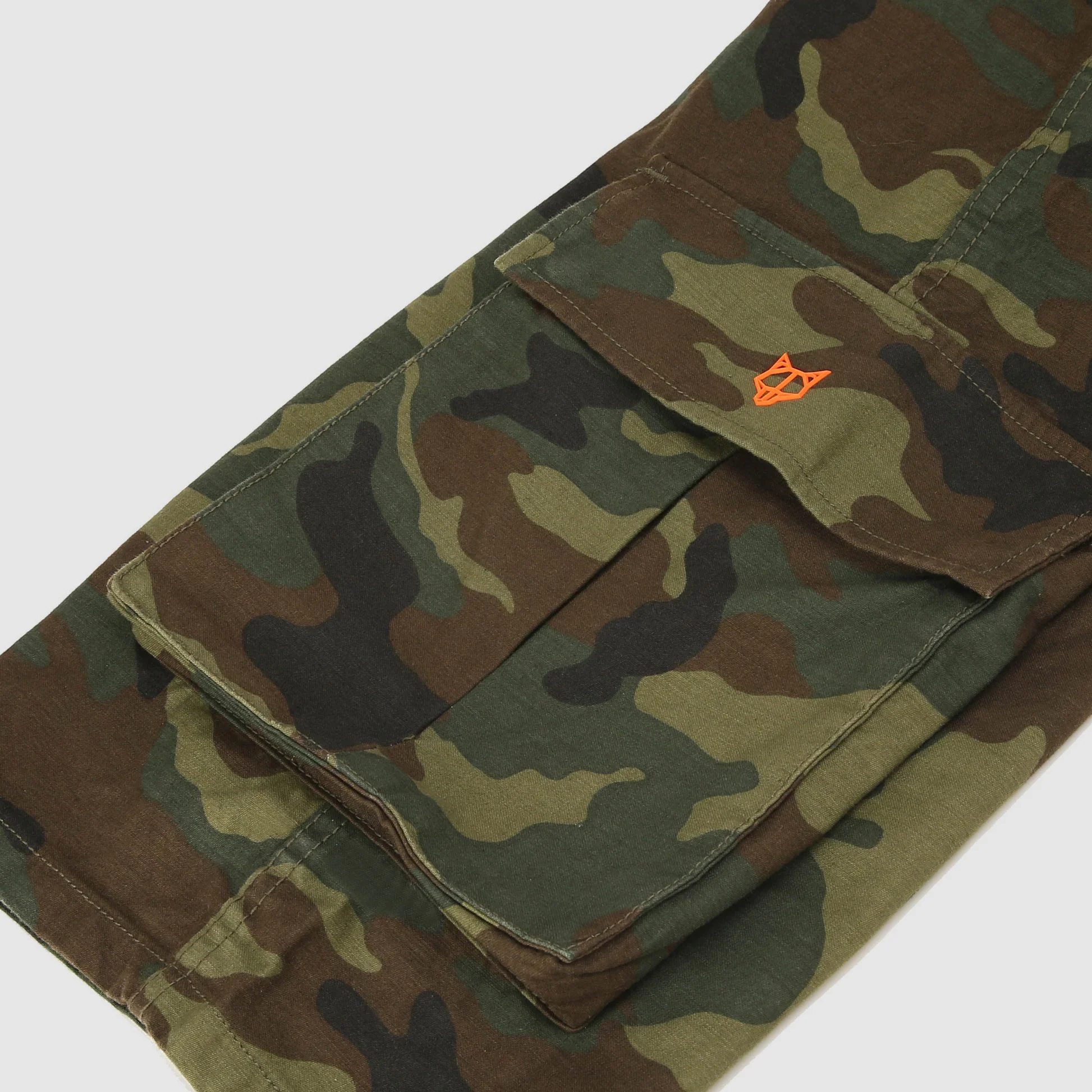 Baggy Pocket Cargo Pants Camo - Image 3