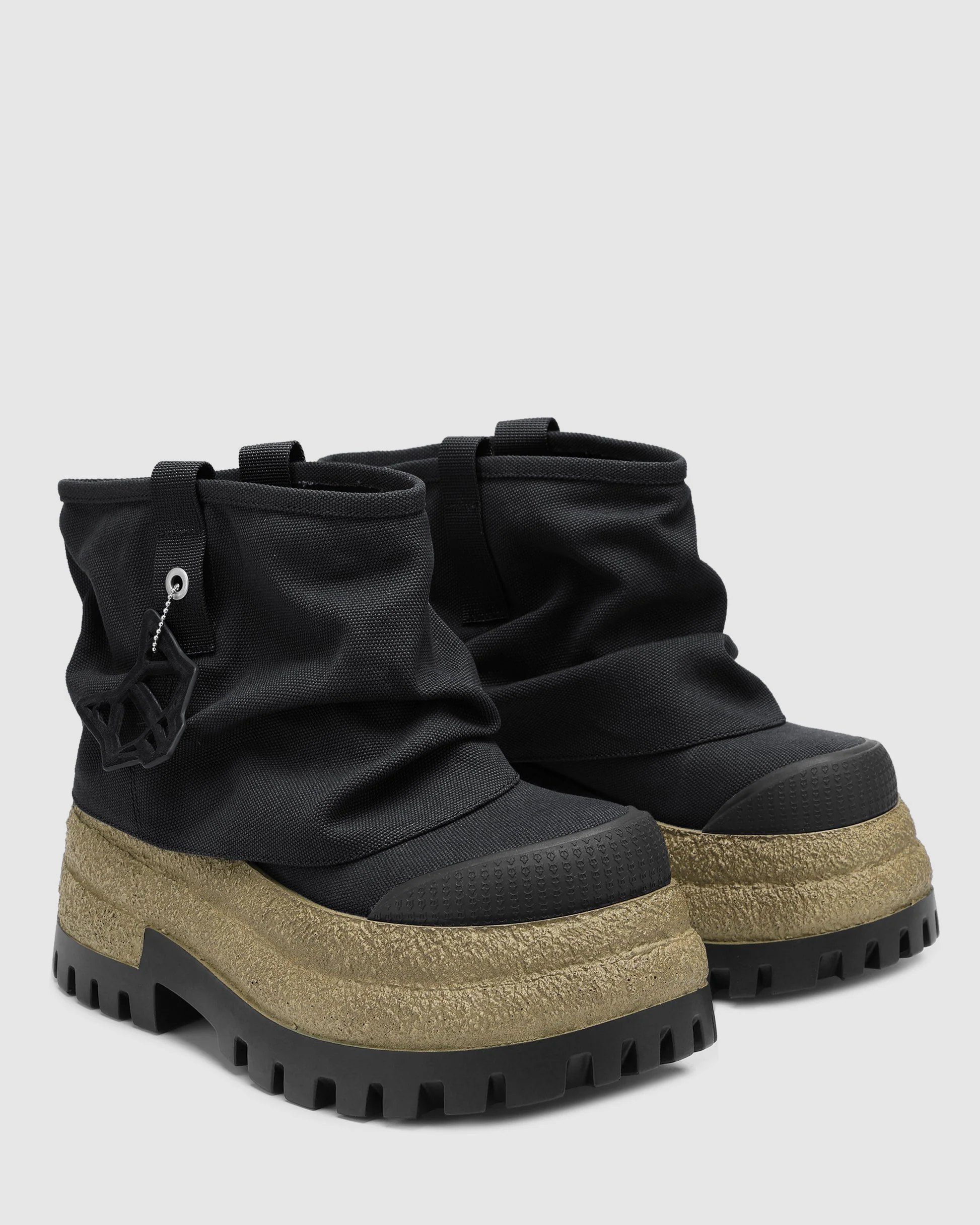 Dream Black Canvas - Image 2