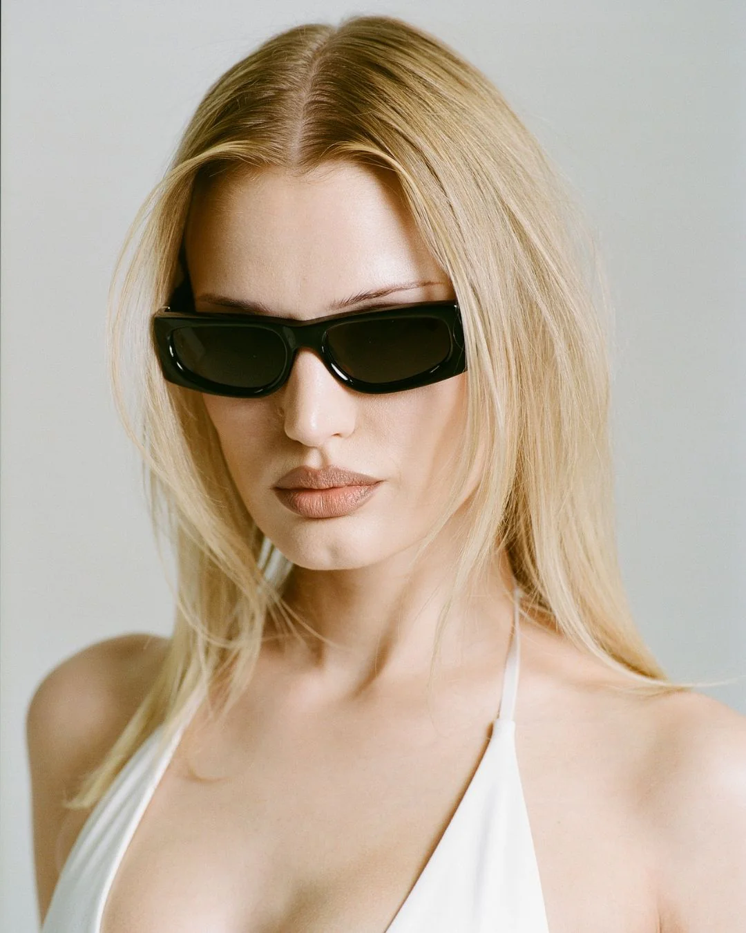 London Black Sunglasses - Image 8