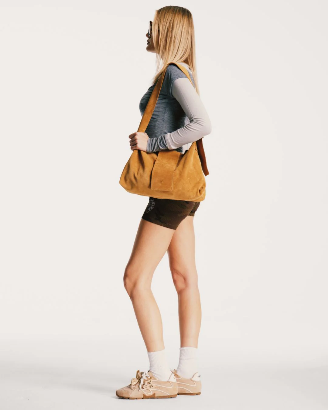Manhattan Sand Suede - Image 6