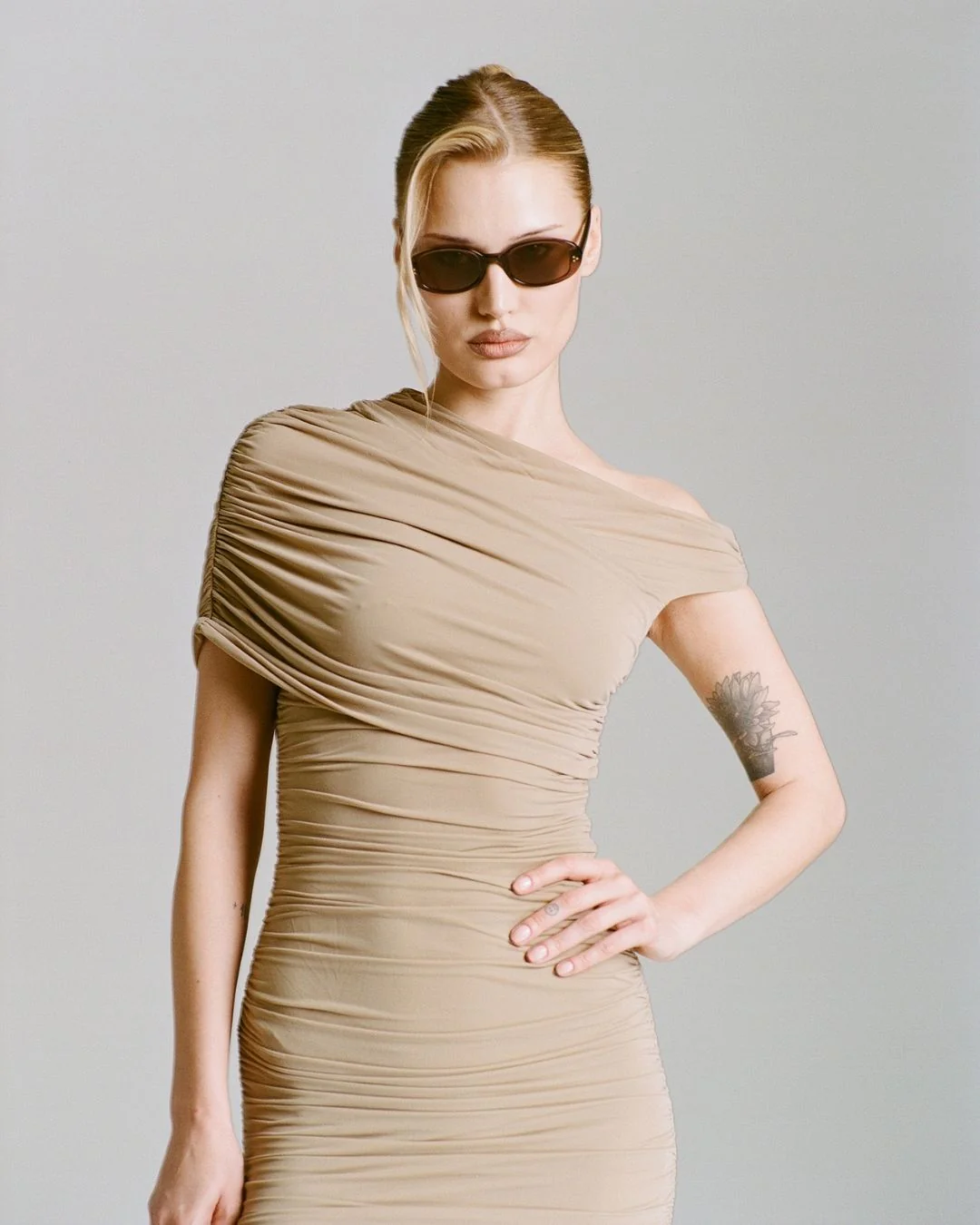 Milan Brown Sunglasses - Image 12