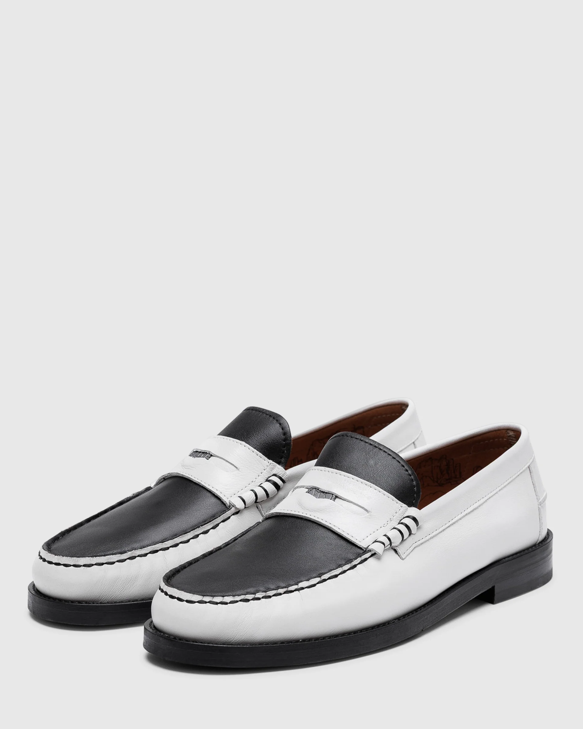 Riviera White/Black Leather - Image 3
