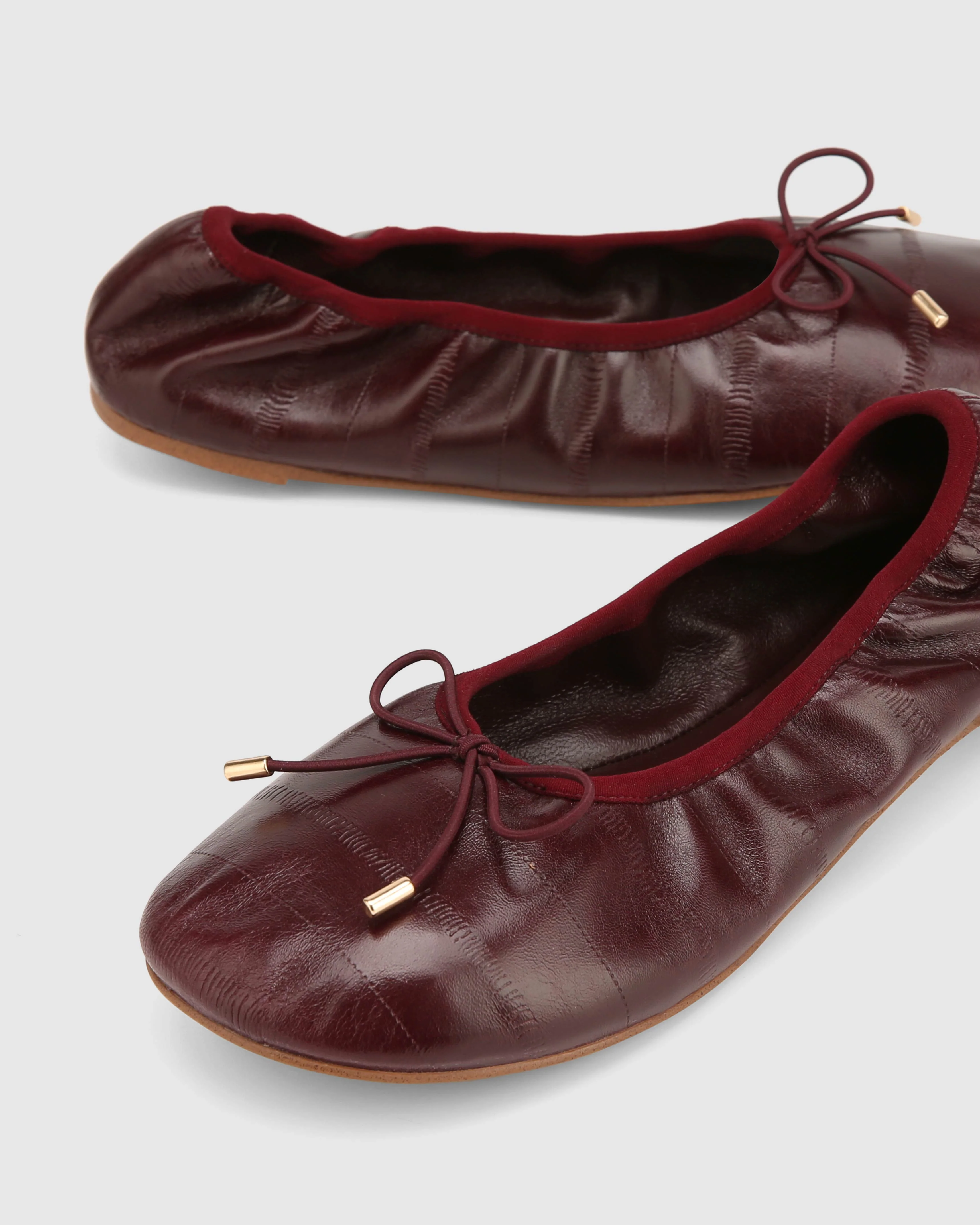 Scrunch Burgundy Eel - Image 3