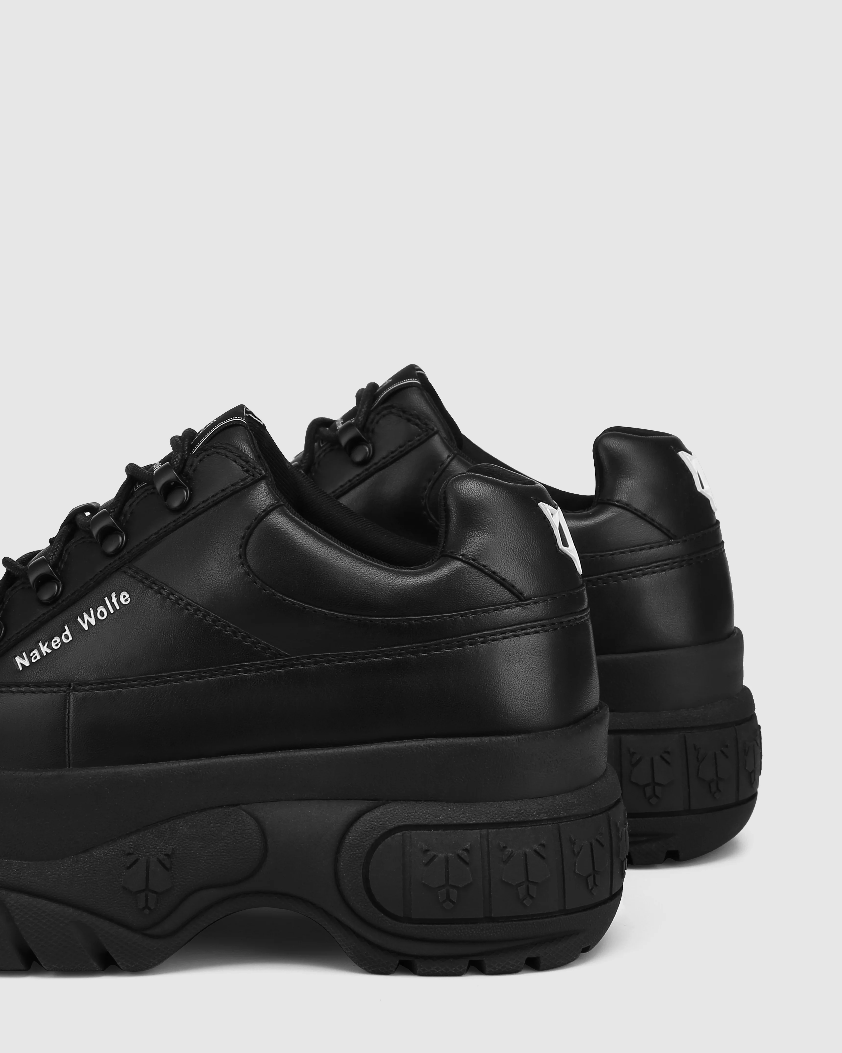 Sporty Black Leather - Image 7